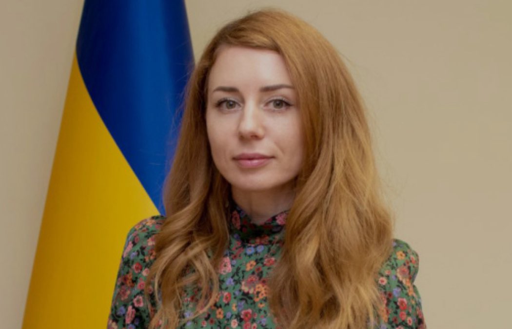Resistance_SM's tweet image. 🚨🇺🇦🤨Sa chauffe en Ukraine : en plein scandale de corruption, la ministre ukrainienne de l&apos;Énergie Svitlana Hrynchuk, impliquée dans un scandale de corruption NABU. 

Elle a empoché des pots-de-vin sur 
5 milliards de dollars US destinés à des infrastructures énergétiques…