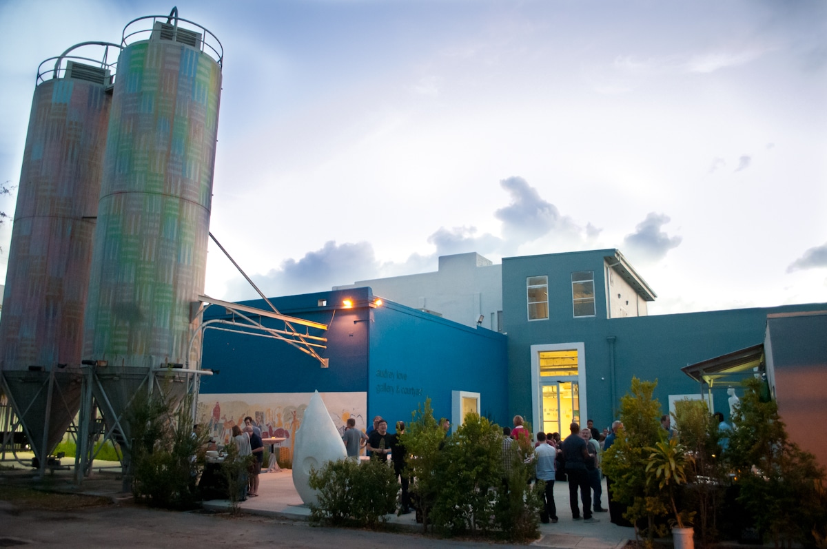 #SaveTheDate --> Mark your calendar for everyone's favorite Miami Art Week Brunch at Bakehouse Art Complex, the famous 'Baker's Brunch' on Thursday, December 4th at 9am <a href="/BACMiami/">BakehouseArtComplex</a> brunch &amp; cafecito!
themiamiartscene.com/event/bakehous…