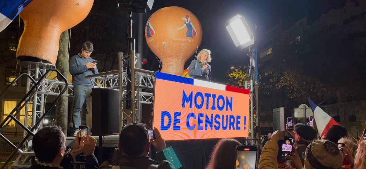 patriotes_93's tweet image. Manifestation devant le ministère de la santé pour dire « NON à la vaccination obligatoire ! ».

Attention aux députés et aux sénateurs ont vous a à l’œil… sinon ce sera la désobéissance civique… Ailleurs dans le monde, la liberté s’impose…

#Liberté
#Frexit