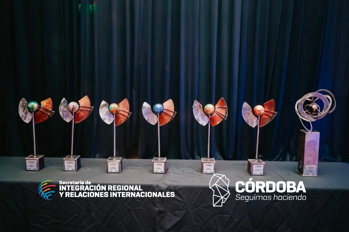 Reconociendo al talento cordobés que llega al mundo 🌎

Se llevó a cabo la 37° edición de los Premios Córdoba en el Mundo, donde se distinguió a las empresas y proyectos que representan con orgullo a #Córdoba en los mercados internacionales. Estos galardones, impulsados por la