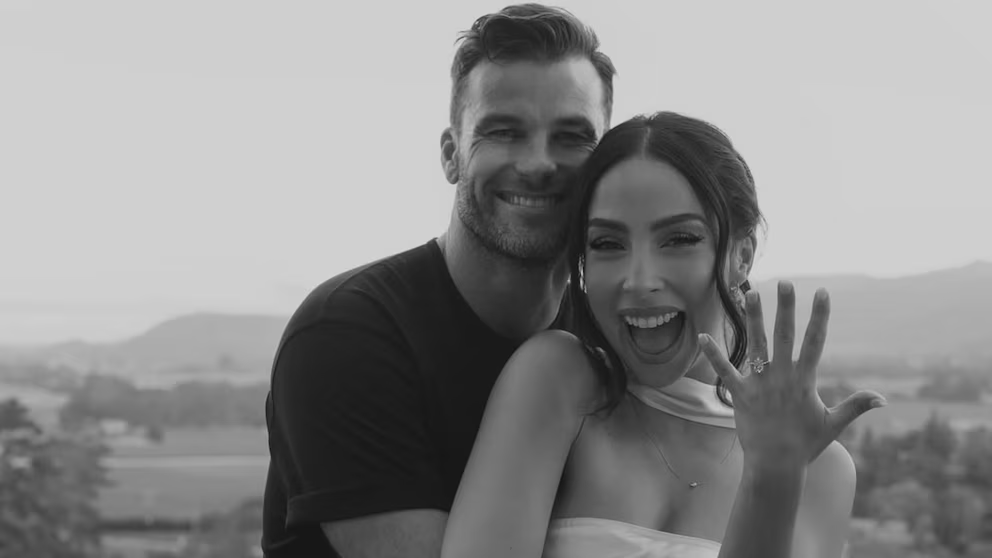 infobaemexico's tweet photo. ¿Quién es Christopher Den Uijl, el empresario que llevará al altar a #MaríaChacón? 😯💘 https://t.co/7vvFXAcbtU https://t.co/9Dtgo1VIfQ
