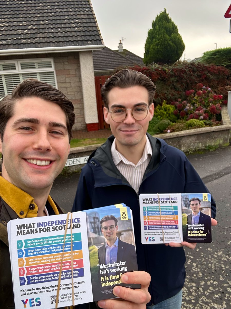 GeorgeBruceSNP's tweet photo. Lots of work over the past weeks in Arbroath delivering @LloydAMelville’s message on independence; the only route to unlock Scotland’s vast potential and rid ourselves of the chaos of Westminster. @AngusSouthSNP #VoteSNP #ActiveSNP https://t.co/oXkhdcLBLW