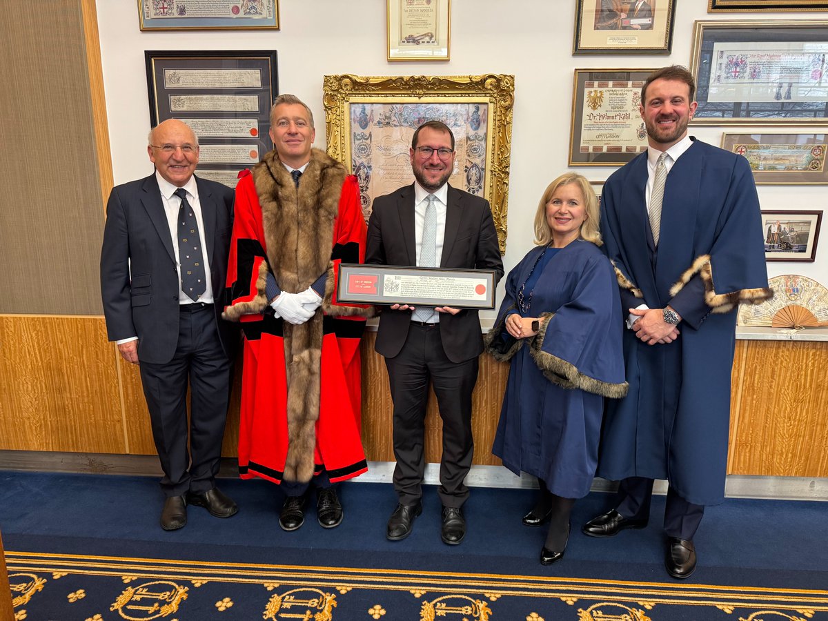 City of London tweet media