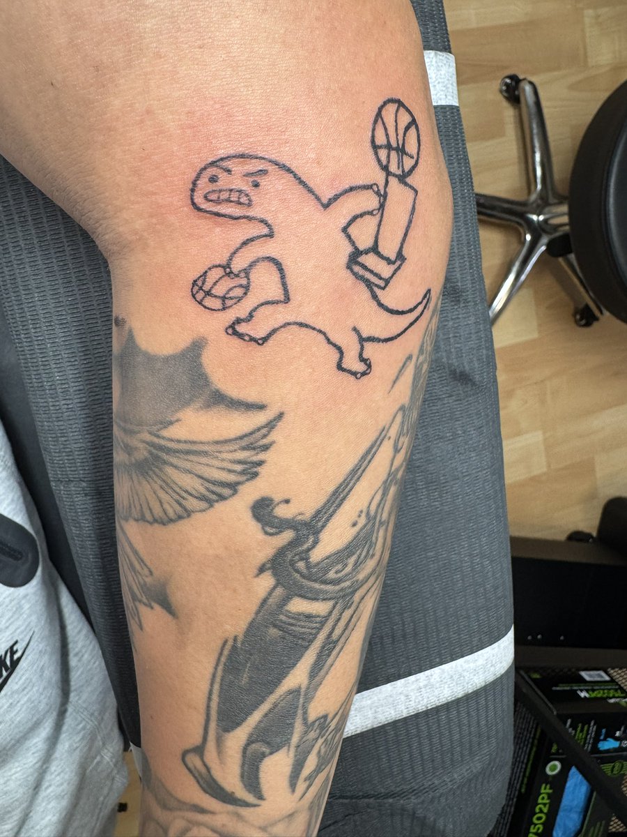 denzel_470's tweet image. @Raptors @nba_paint I told yall im serious