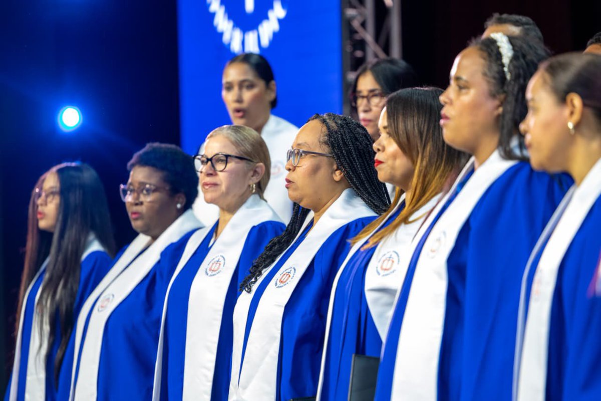 PresidenciaRD's tweet image. El Pdte.@LuisAbinader participó en el lanzamiento del Plan Decenal “Justicia del Futuro 2034” del @PoderJudicialRD, un proyecto construido junto con distintos sectores de la sociedad para lograr, en los próximos diez años, una justicia más ágil, transparente y cercana a la gente.