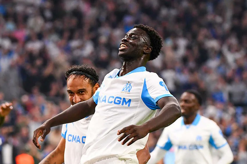 Alessandro93403's tweet photo. 🚨 La relation entre l’OM et les représentants de Robinio Vaz 🇫🇷 est solide. 

Son imminente prolongation de contrat longue durée devrait être signée au plus tard avant la fin de l’année civile.

🗞 @RMCsport

#TeamOM https://t.co/FbkQrxaLTq