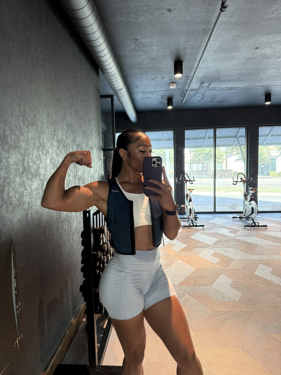 Alycia Baumgardner tweet media