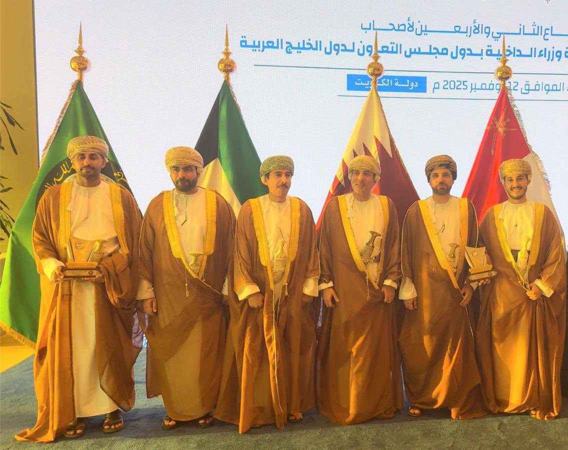 #البحوث_الأمنية
#نايف_بن_عبدالعزيز 
#أكاديمية_السلطان_قابوس_لعلوم_الشرطة 
#المركزين الأول والثاني في جائزة الأمير نايف بن عبدالعزيز  للبحوث الأمنية إنجاز بحثي وعلمي يضاف لإنجازات الوطن الغالي عُمان ..شكرًا لكل من يساهم في التقدم والرقي ..