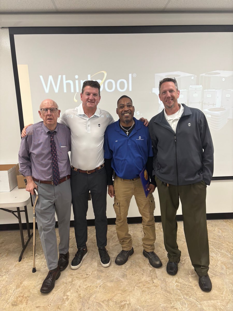 remichel_hvac's tweet photo. 🔥 10 years strong!

Big shoutout to Mike Bright, Arlington Branch Manager, for a decade of dedication at R.E. Michel Company — and over 20 years in the HVAC trade! 🙌 

#HVACPro #TeamREM https://t.co/u2ROibvswf