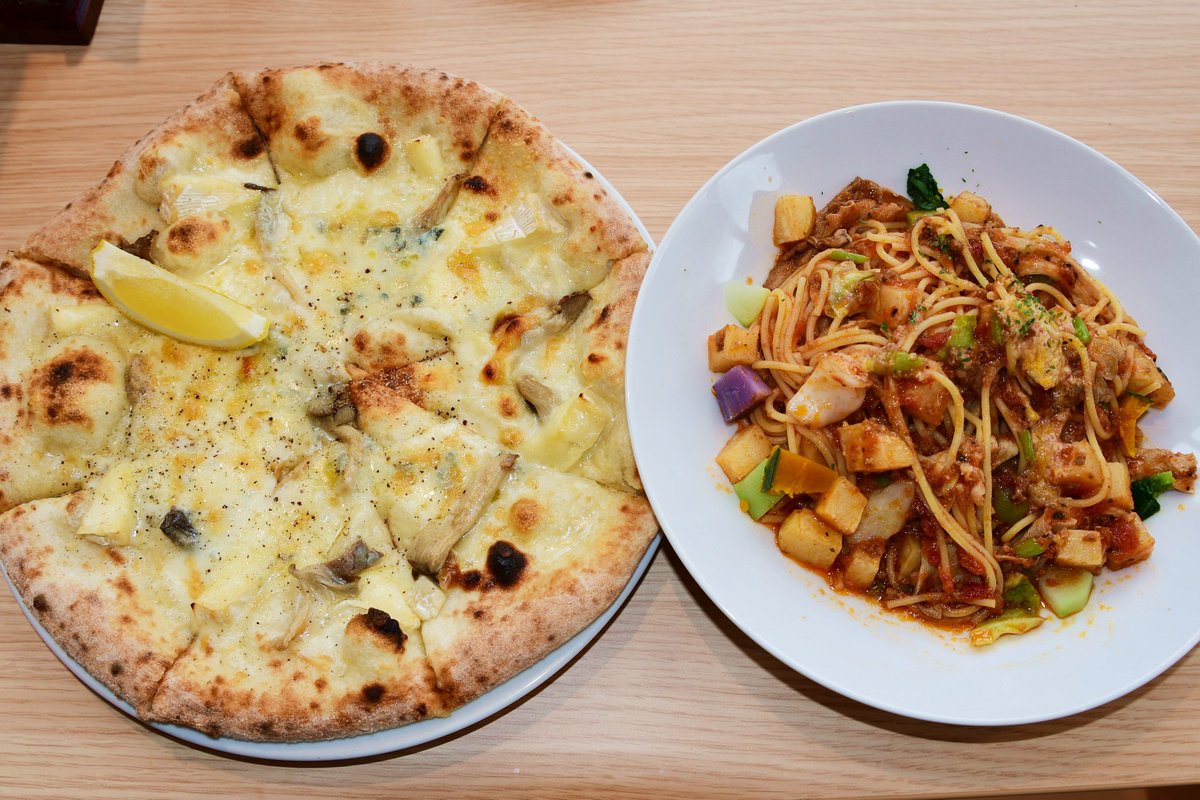 レーサー号と街乗り号、両方買えば良いんですよ😅 ピザかパスタ迷っ