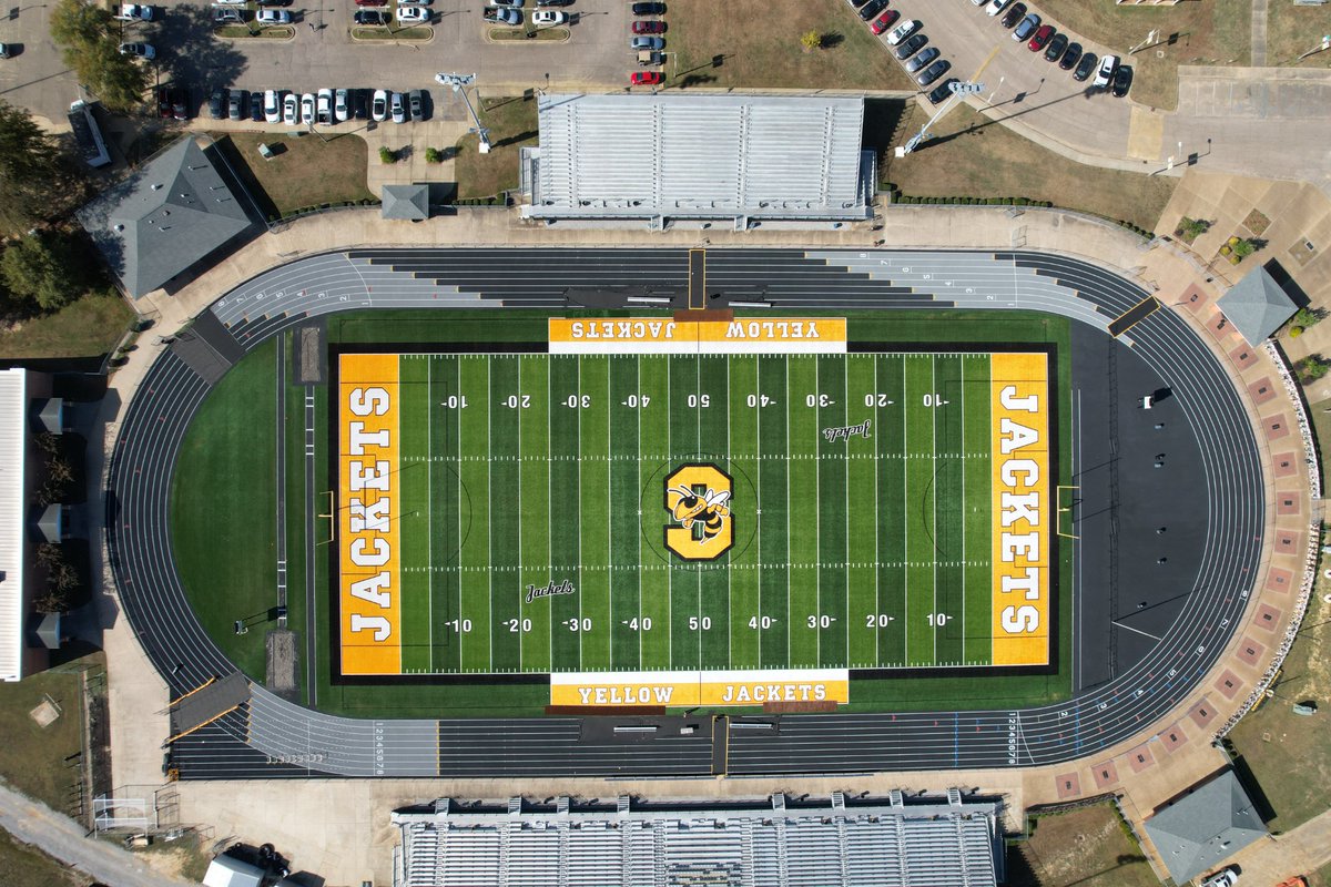 shawsportsturf's tweet image. Yellow Jacket Country is buzzing in Starkville, MS! 🖤💛
@Starkville_High now features 3 new Shaw Sports Turf installs — Baseball &amp;amp; Softball with B1K® truhop + Game On®, and Football/Soccer with Legion Pro. @STKJackets 
#ShawSportsTurf #GameOn #YellowJackets