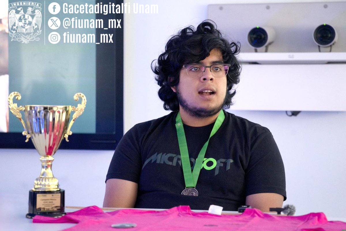 FIUNAM_MX's tweet image. #HoyEnLaFI, platicamos con los campeones de la Final Mexicana #ICPC2025, certamen que se llevó a cabo en Guadalajara. 🧑‍💻
Próximamente, publicaremos en nuestra #GacetaDigitalFI la entrevista completa. ✨
#OrgulloFI ❤️🤍
@die_fi_unam