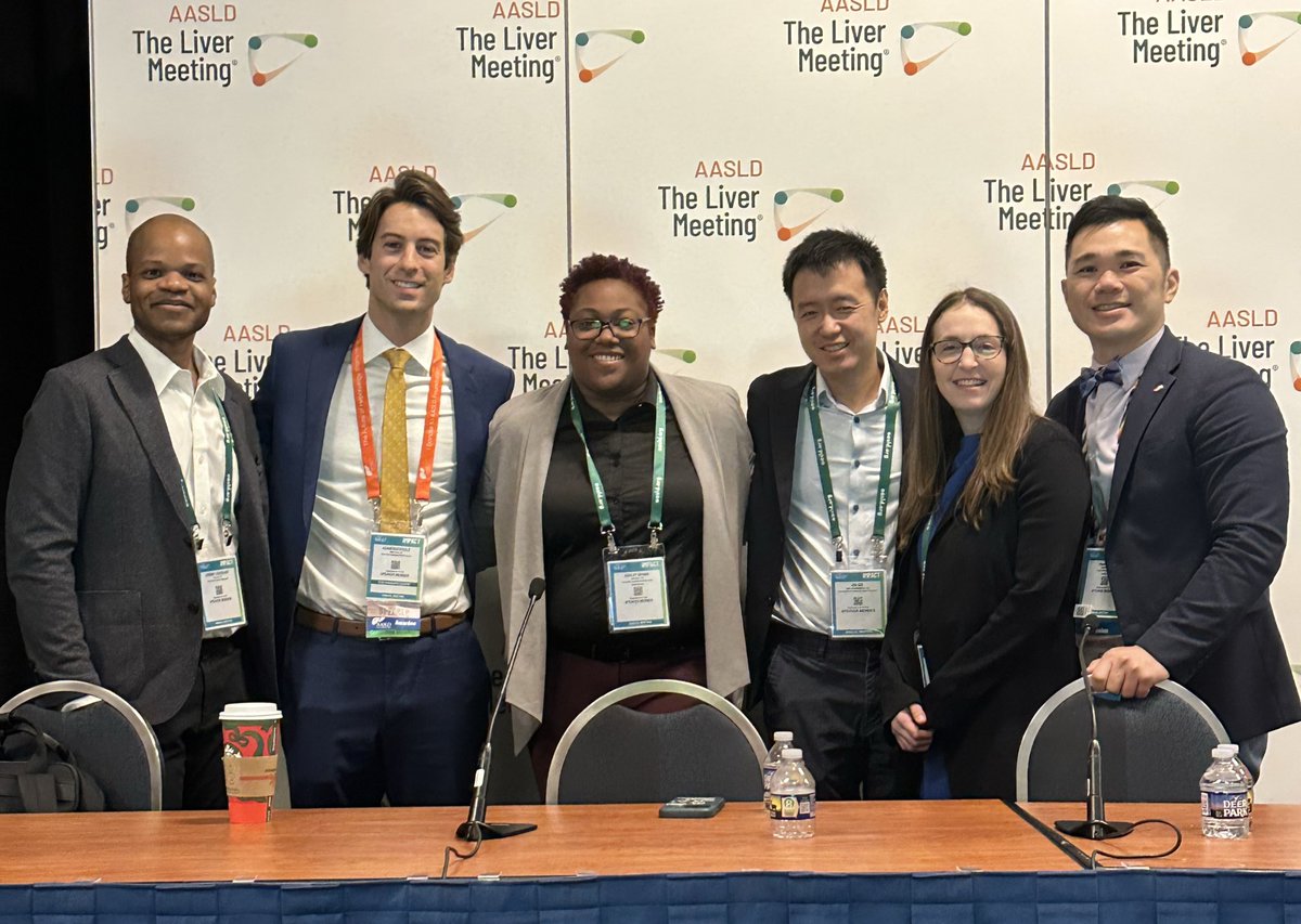 HowardTLeeMD's tweet image. Thank you @AASLDtweets @AASLDPresident for a fantastic #TLM25🙏

Grateful for the opportunity to chair, organize, speak, and moderate several 🔥sessions throughout the conference, and also honored to become one of the “cover figures” 🤣

Can&apos;t wait to see everyone at #TLM26…