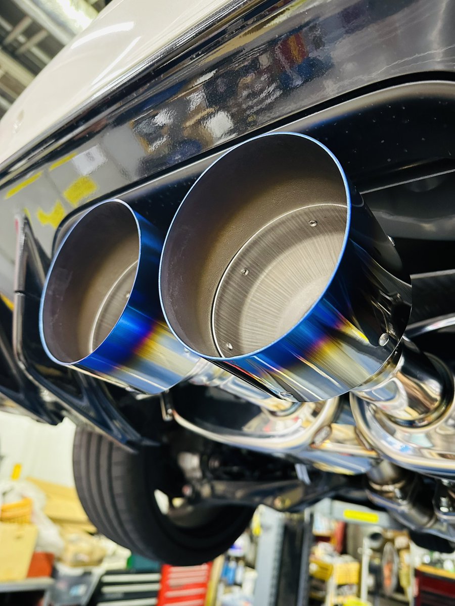 HKS シビックタイプR FL5 マフラー LEGAMAX Sports シビックタイプR FL5にHKSのマフラー『LEGAMAX Sports』を取り付け致し