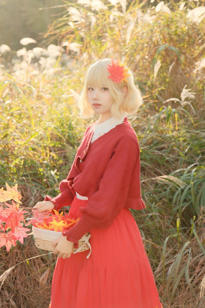 寂しさと終焉の象徴

#コスプレ #東方project  #秋静葉