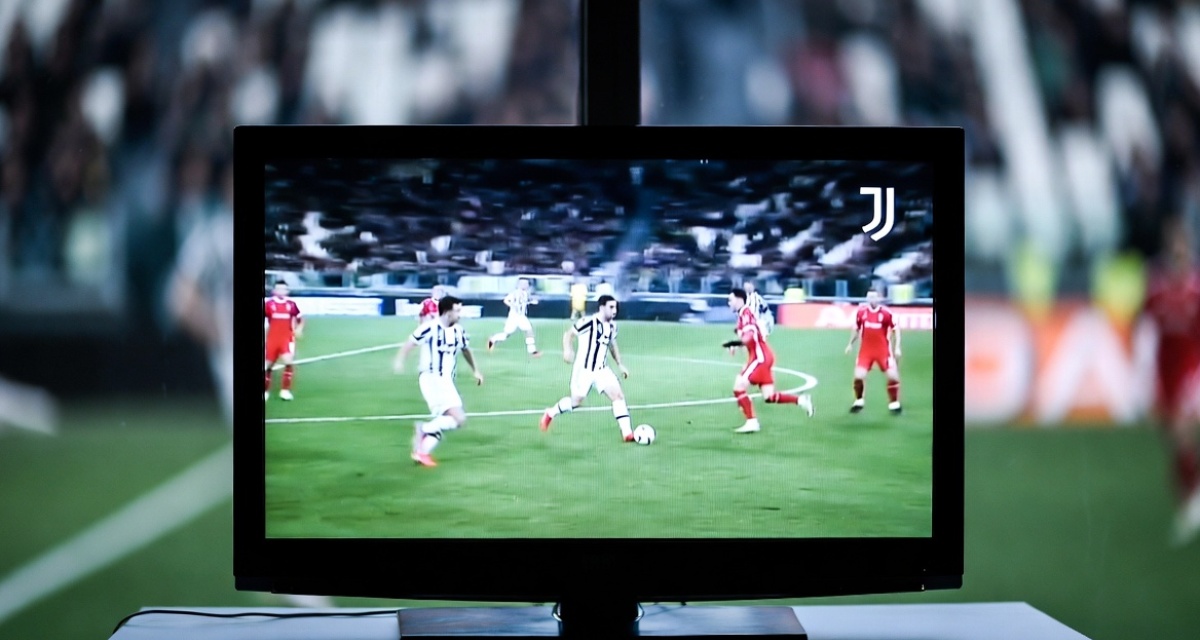 lercionotizie's tweet image. #ultimora Libia. Almasri, allarme dal carcere in cui è detenuto: "Torturato con le partite della Juve"
lercio.it/libia-almasri-…