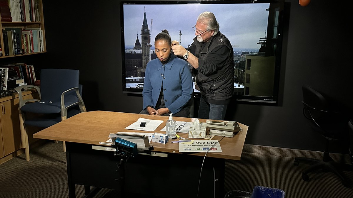 JSchool_CU's tweet image. Wildly busy afternoon of media hits for our Stursberg keynote @YousraElbagir, the Sky News Africa correspondent, who presents tomorrow about coverage of Sudan. She did CTV National News with Carolyn Jarvis (a remote from Ottawa) and All in a Day on CBC Radio with Alan Neal.