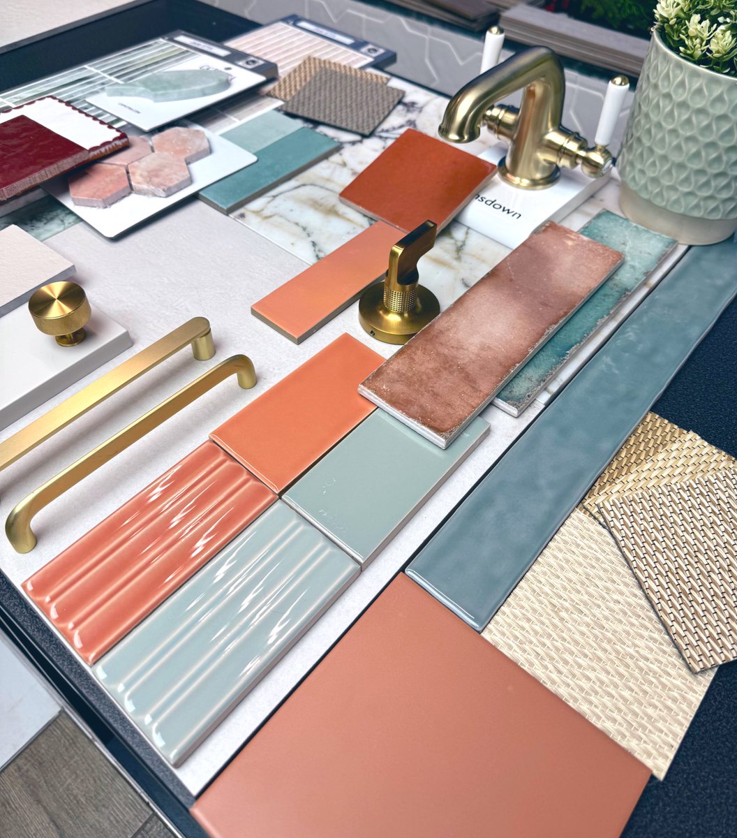 TheTapEndDesign's tweet image. We were having fun today at the design studio pulling some ideas together for a new design - there’s something about clashing colours 😍 #BathroomGoals