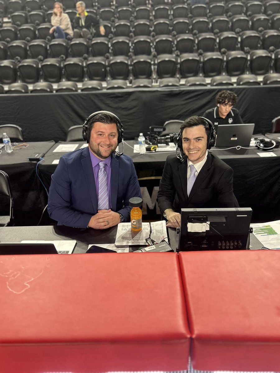 Fun one here in Clarksville as <a href="/GovsWBB/">Austin Peay Women's Basketball</a> hosts #19 <a href="/VandyWBB/">Vanderbilt WBB</a> 

Hope you can join <a href="/_Coach_Schmidt/">Ethan Schmidt</a> and I on ESPN+! 🏀📺
