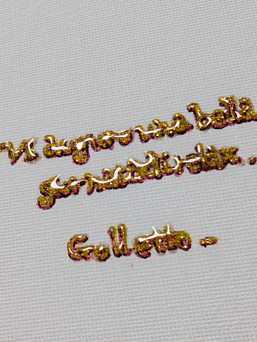 今、こういうの作ってるよー
リボン手作り🎀✨
金のビーズやパーツも
一つ一つ手で貼ってるよ(*^^*)ﾉ
文字と装飾は手描きとレジン♪

11月29日〜横浜AAAギャラリー
マイ・オリジナル・スタイル展

#aaagallery