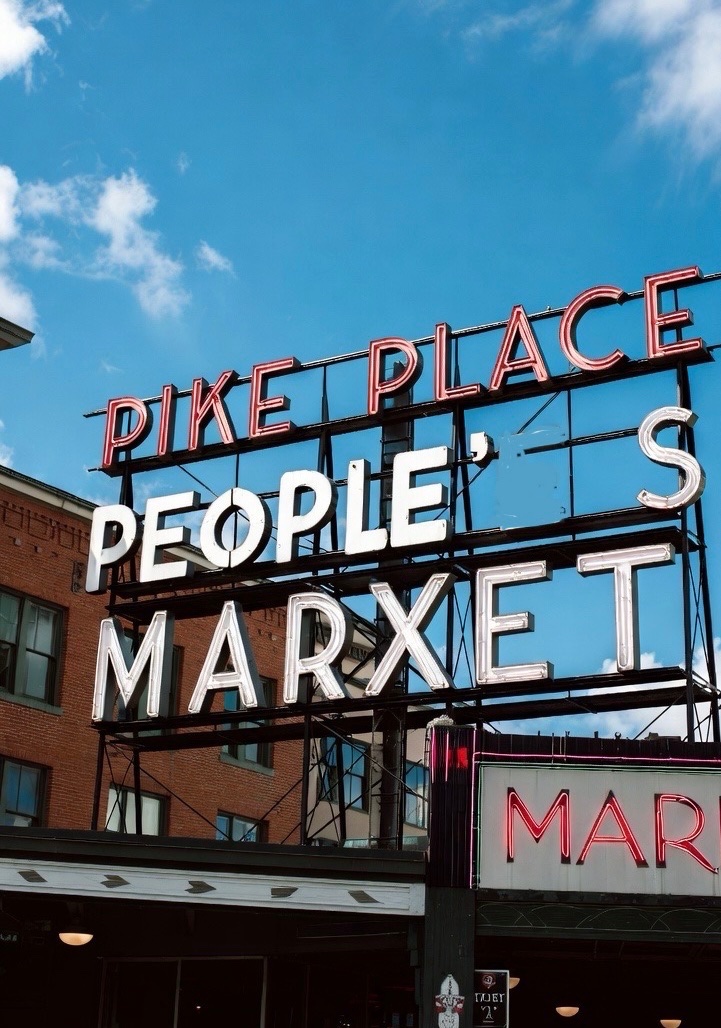 FilmDoesNotLie's tweet photo. @thehoffather Time to update the iconic sign near the gum wall https://t.co/kSv5ymrHyp