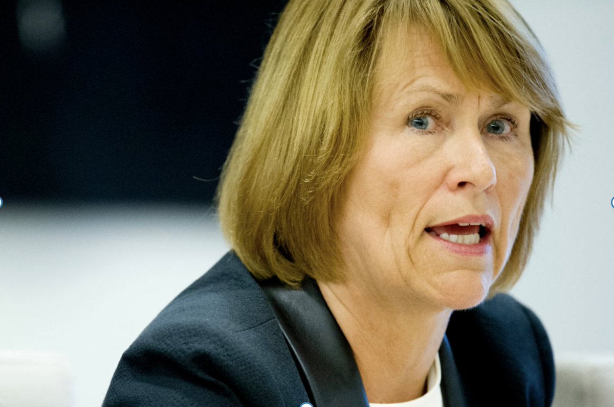 SteiroSr's tweet image. HVORDAN KAN DENNE DAMEN HA BLITT VALGT TIL LEDER FOR DET VIKTIGE EOS-UTVALGET?

Hun fikk sparken pga. tjenesteforsømmelse i 1996 etter bare to måneder som Justisminister i Jagland-regjeringen. Den gangen gjaldt det hennes befatning med ulovlig politisk overvåking.

Hun ble…