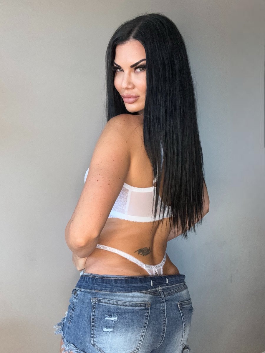 Jasmine Jae tweet media