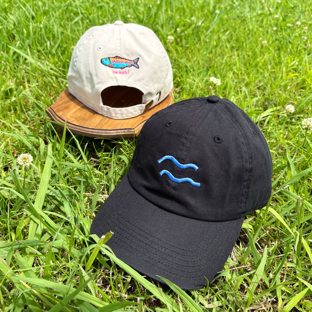 カラフルなイワシのキャップも完成🌊

今回は秋冬でも合わせやすいベージュ、ブラウン、ブラックの3カラーです！
前回のデザフェスでは1日目で完売してしまったので、前回より多めに作ってます！
ご試着もできます〜🐟

ーーーnext event
▶︎11/15-16 #デザフェス62
西館1階 E-168（両日）