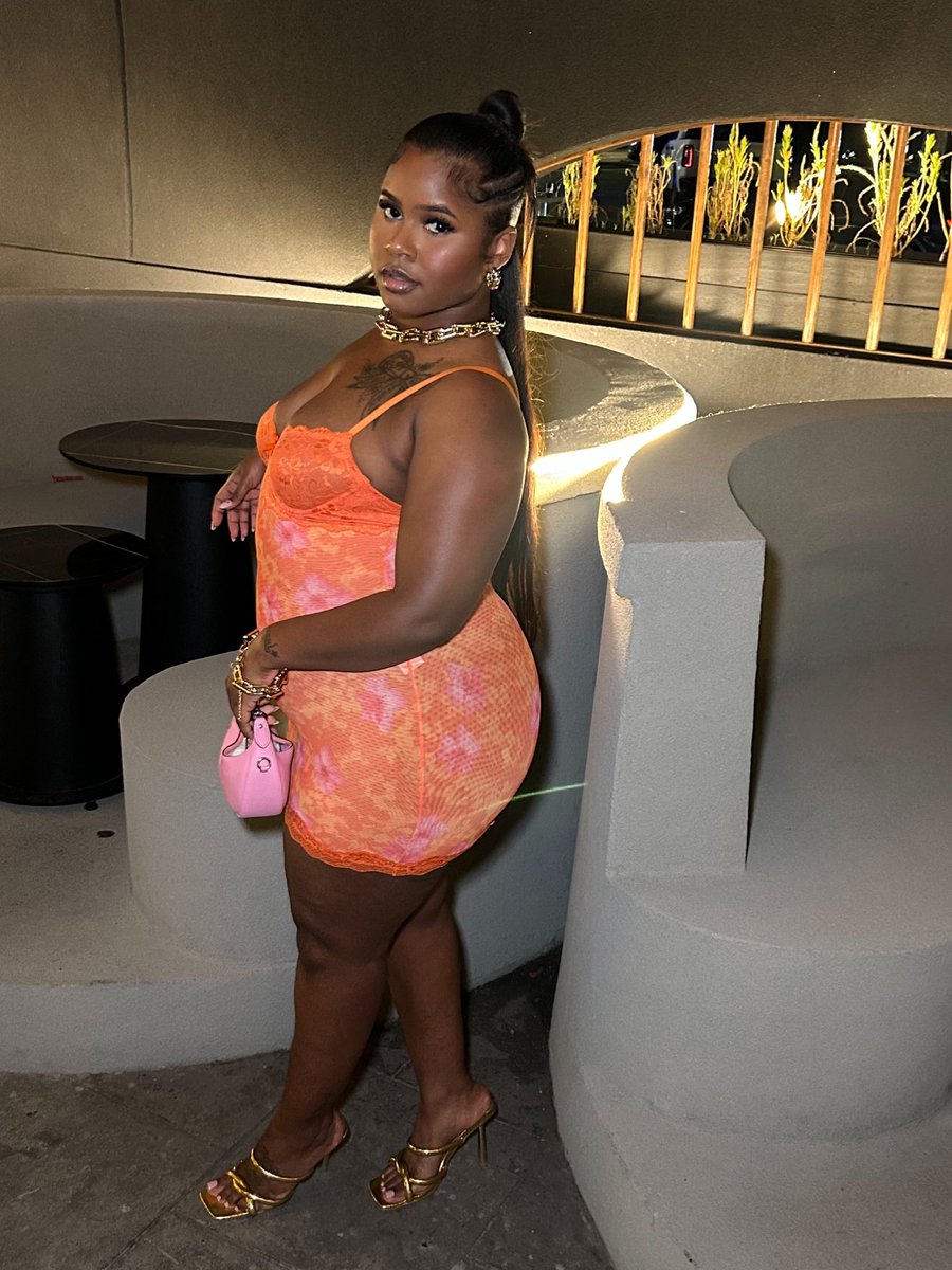 _EmaniMilan's tweet image. Doing as good as I look ✨