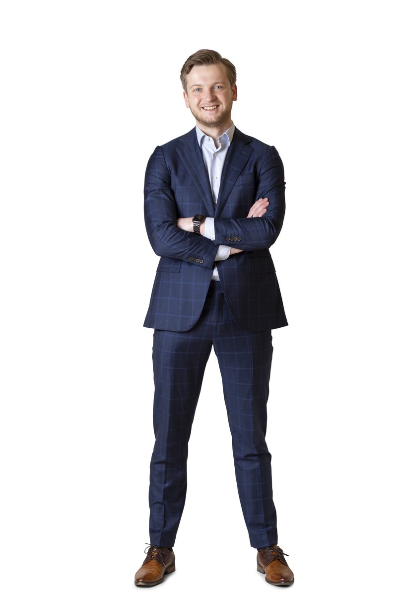 pro98's tweet image. “Verwarring is duurder dan een goed bord – en lelijkheid kost op de lange termijn ook wat.” Henri Mulder (Pro’98) over duidelijkheid, kunst en gezonde financiën. Lees zijn bijdrage aan de begroting 👇 pro98.nl/2025/11/12/pro…