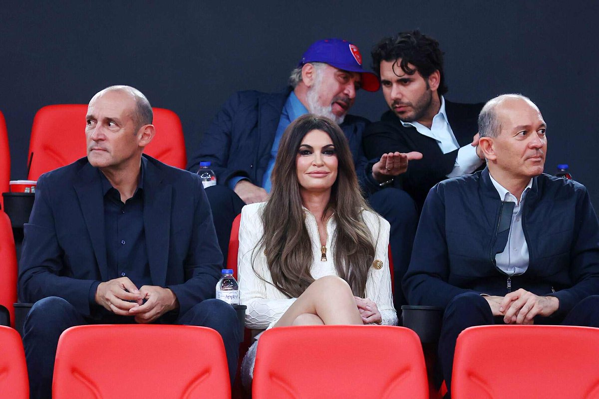 Με τις OnlyFans της Ελλαδας και τις Ιnfluencer απο την Αλβανια...τωρα και Πρεσβειρες απο το USA στο ΣΕΦ.
#euroleagueMafia #olympiacos #pao #paok #aek