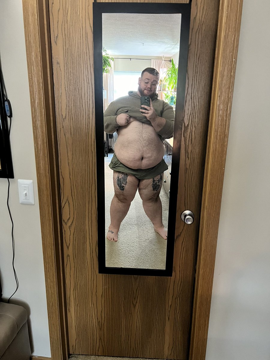 AKbear25 tweet media