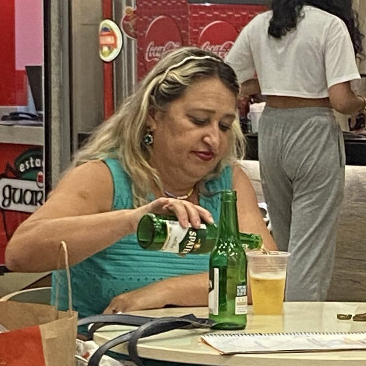cantodabaleia's tweet photo. cheguei naquela fase da vida q classificação/aprovação n me comove mais no momento só um termo de posse assinado prum cargo de 40 mil pode me tirar dessa letargia https://t.co/zrdYWmV0Fh