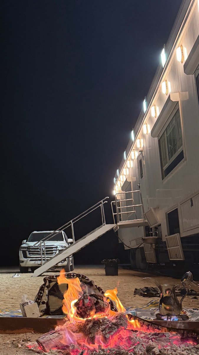 لا اندفن كنز القناعه على باب القنوع
قلت تخطيها يمين الشقي و تصيبها