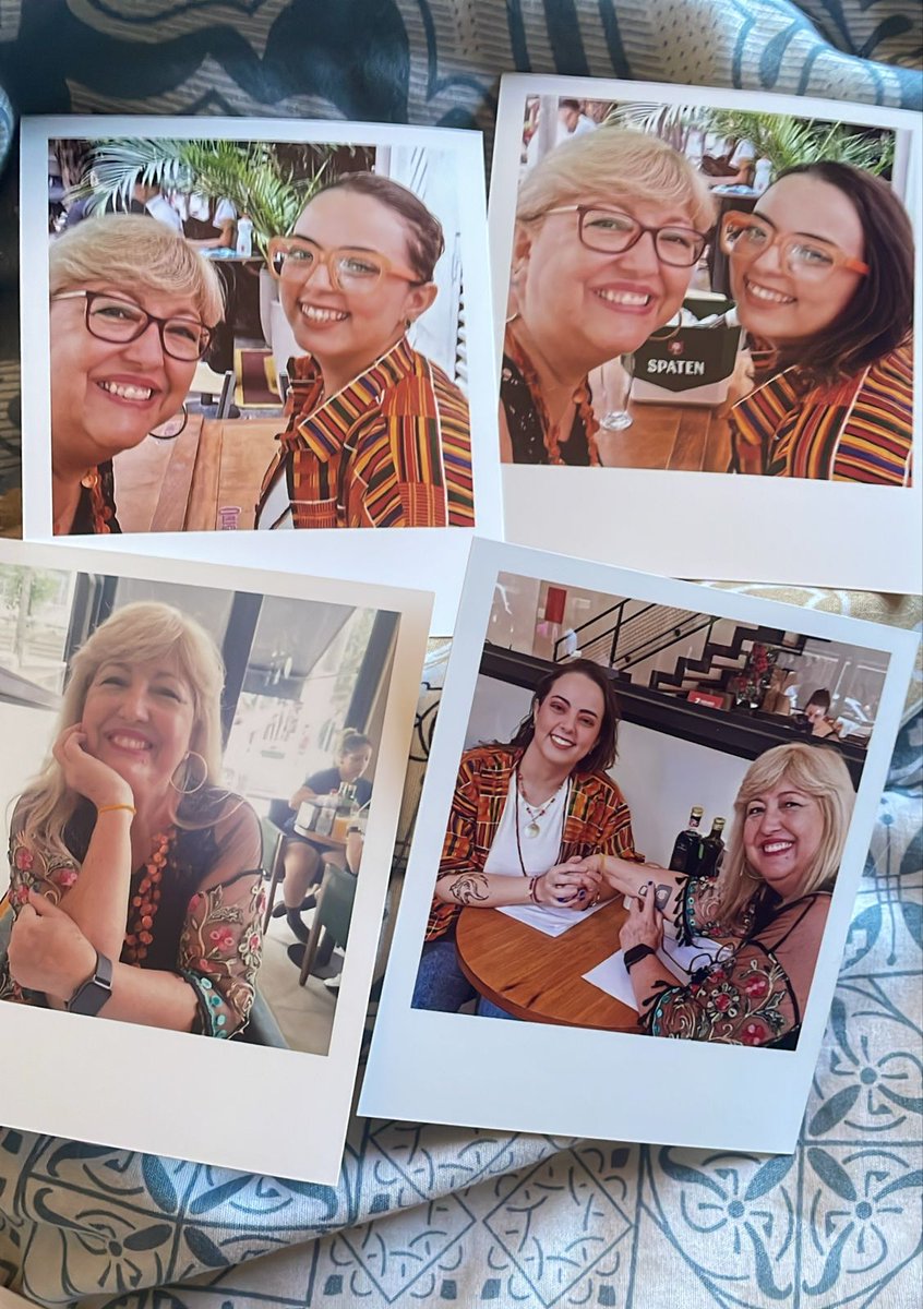 isathetaurus's tweet image. Vocês também já conheceram alguém que levaram pra vida aqui no twitter? Pq eu conheci minha melhor amiga. 🩷 @carlabougleux