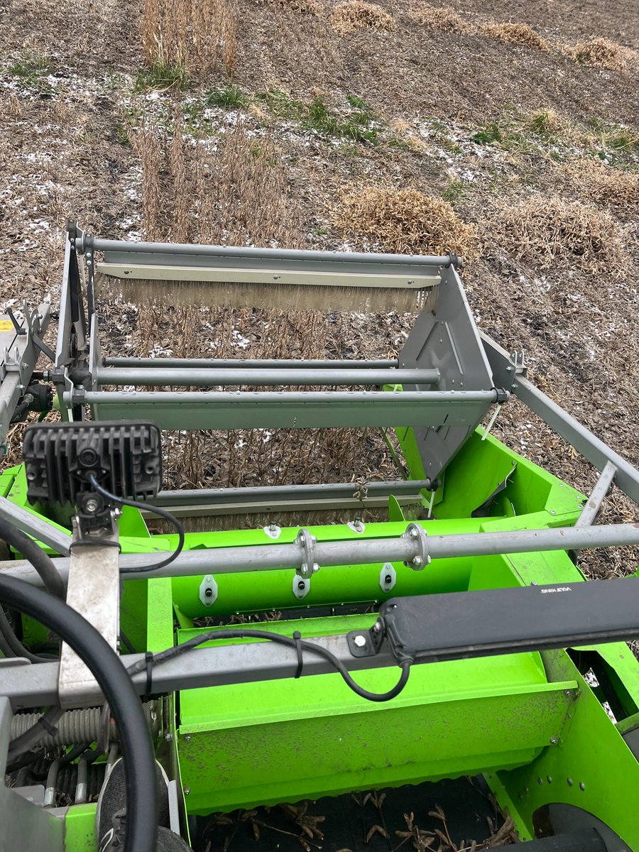 𝗡𝗲𝘄𝘀 𝗳𝗿𝗼𝗺 𝘁𝗵𝗲 𝗿𝗲𝘀𝗲𝗮𝗿𝗰𝗵 𝘁𝗲𝗮𝗺

Better late than never, harvest is finally done! We had to wait for the ground to freeze before we could roll again. 🥶 Nothing like a chilly finish to wrap up the season!