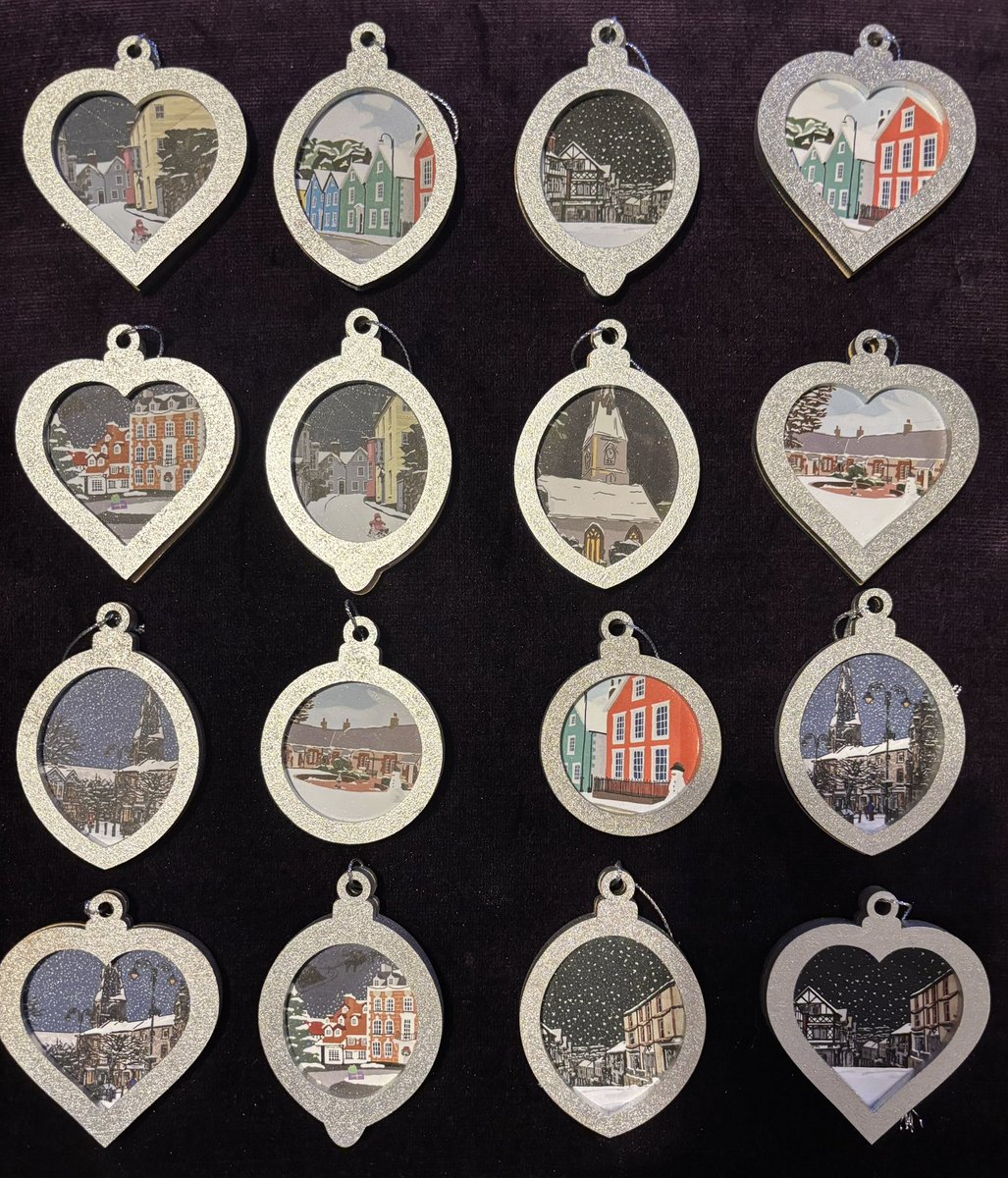 HillandRoberts's tweet image. 🎄Ruthin Christmas decorations🎄

Last Christmas we sponsored a tree and had these decorations made for us. There are now for sale in our hallway for £2 each with all proceeds donated to @StKentigern 🎗️