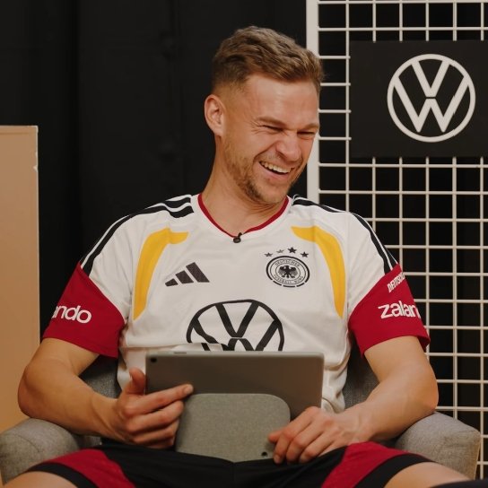 me bc my teams always support each other
#FCBARS