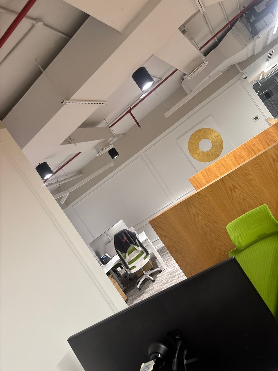 pawel_rainer's tweet image. POV: as always midnight, last one in the office xd