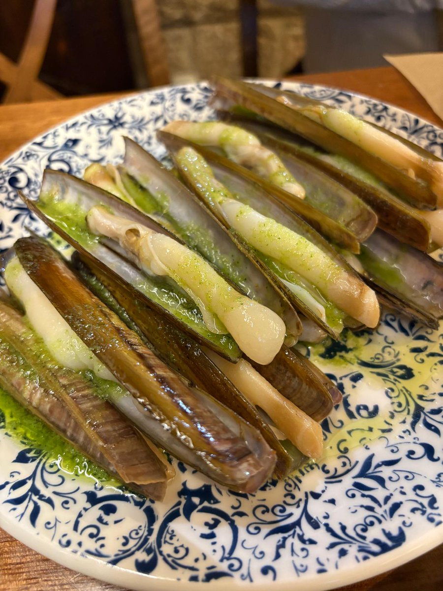 olmedaorigenes's tweet image. Galicia’s cuisine is truly unique and inimitable from the classic empanada gallega with sardinillas to the tender pulpo and fresh riser shells from its cold Atlantic waters. A land where every bite tells the story of the sea.
 #SpanishFood #Chefs #Galicia #Seafood #SpanishCuisine
