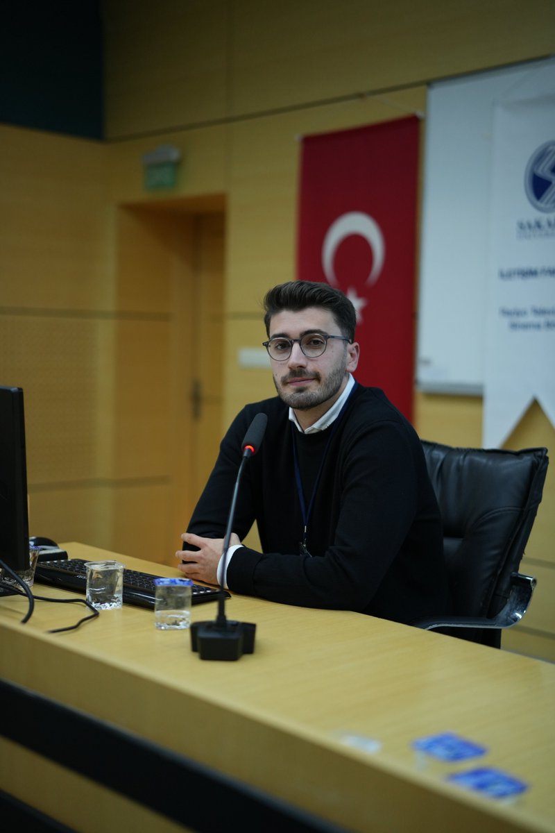 IletisimIcoms's tweet photo. 📢 #ICOMS2025 | Dr. Doğuşcan Göker moderatörlüğünde gerçekleşen oturumda, akıllı kentler, barış diplomasisi, dijital okuryazarlık ve siyasal iletişim temaları tartışıldı.
#ICOMS #Dijitalİletişim #Siyasalİletişim

@Tubitak https://t.co/RZtuD2Eerw