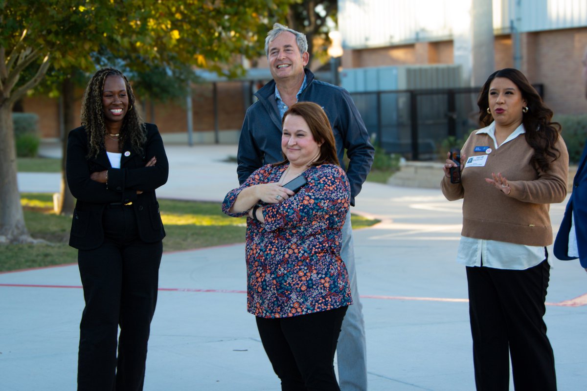 RightAtSchool tweet media