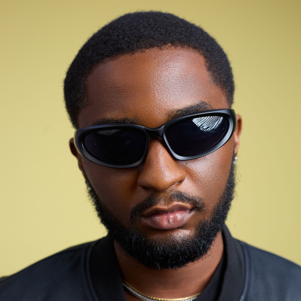 silver_icingg's tweet photo. ~We have varieties of sunglasses designs available✨
~N12,000 each✨
~Please kind rt https://t.co/HHNYlpL13s