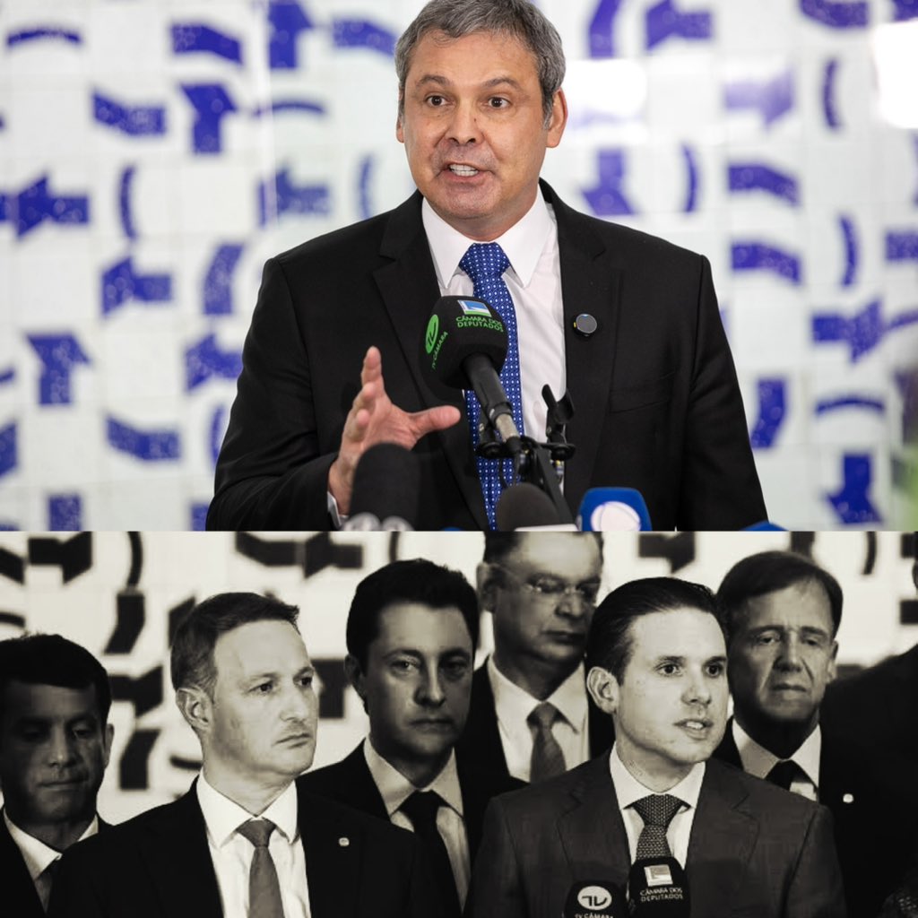 lazarorosa25's tweet image. Rapaz, o clima esquentou na reunião de líderes. Hugo Motta perdeu a cabeça, bateu na mesa e subiu o tom para defender Derrite, depois que Lindbergh Farias expôs a verdade: chamou a proposta de Derrite de “PEC DA BLINDAGEM 2.0”, que Motta desfigurou o projeto de segurança e…