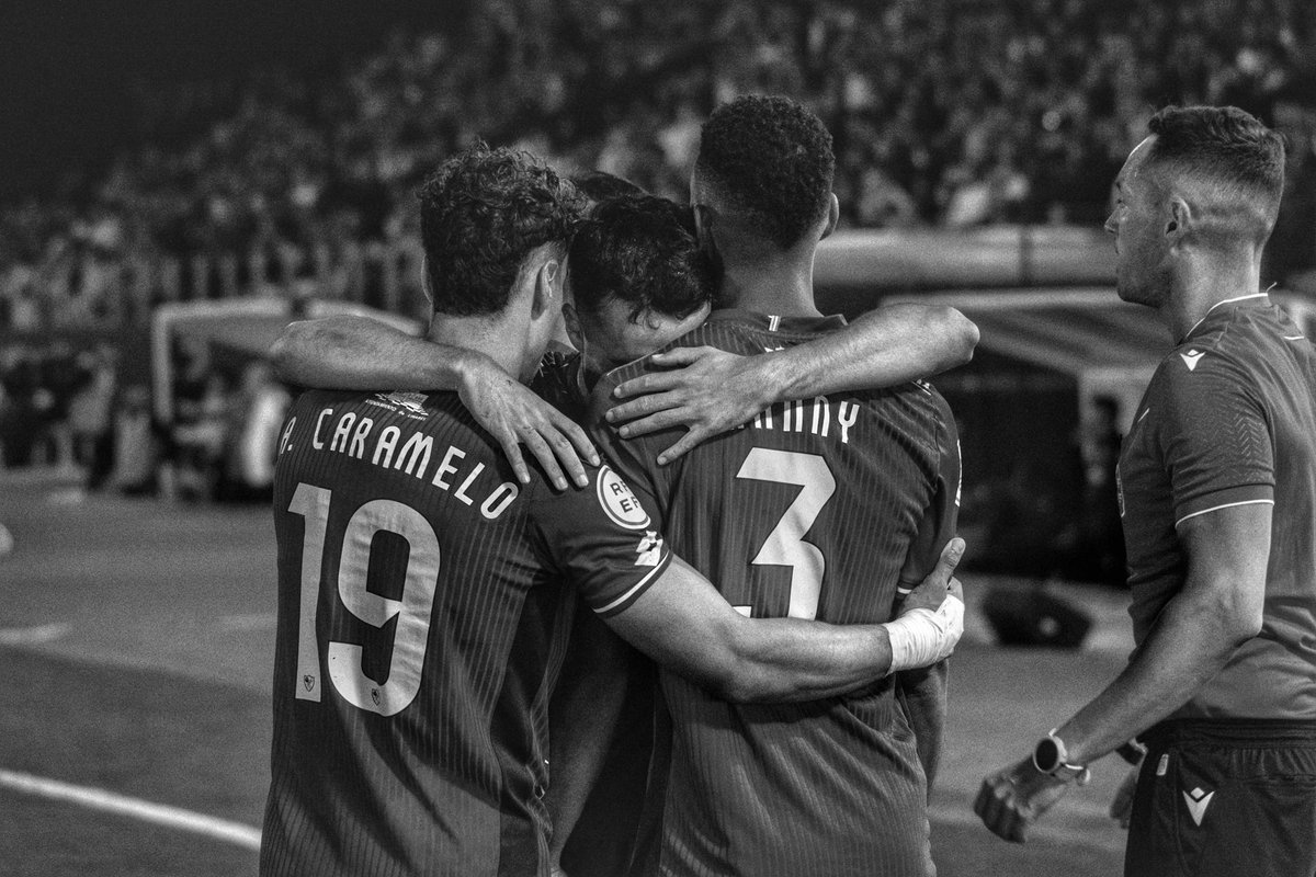 Linares Deportivo 💙⚒ tweet media