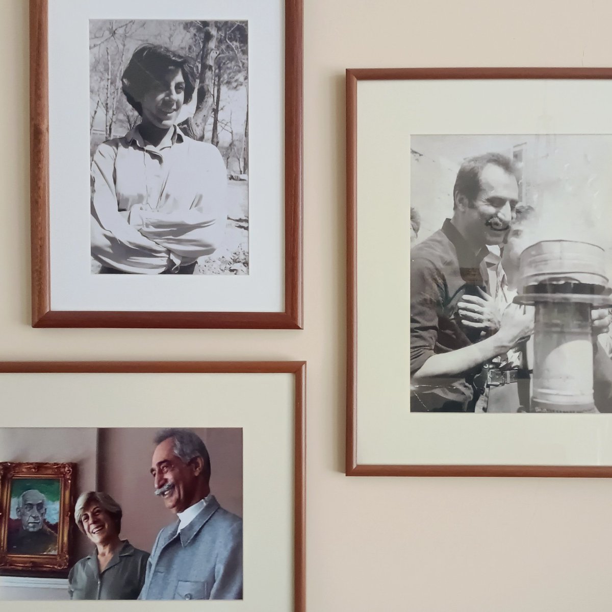 ۱) #داد_خواهیم_این_بیداد را 
سالگرد قتل سیاسی پروانه و داریوش فروهر در خانه و قتل‌گاه‌ آنان.
زمان: شنبه، یکم آذرماه ۱۴۰۴ از ساعت ۴ تا ۶ بعدازظهر.
نشانی: دروازه شمیران، خیابان هدایت (قائدی)، کوچه‌ی مرادزاده، پلاک ۱۸.