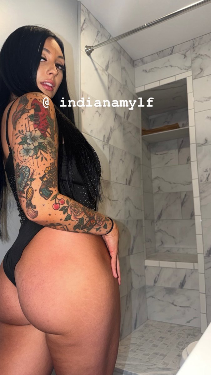 indianamylf's tweet photo. retweet this if you don’t mind stretch marks https://t.co/SWxwLpOyF6