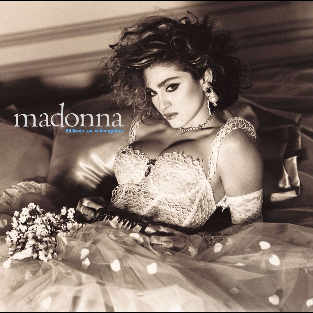 Un 12 de Nov. del 84 Lanzó <a href="/Madonna/">Madonna</a> 💿 Like a Virgin 💿. Esa canción no era para ella hasta que <a href="/michaeljackson/">Michael Jackson</a> sugirió que ella la grabara.
music.youtube.com/playlist?list=…
#AlbumDeHoy #Pop