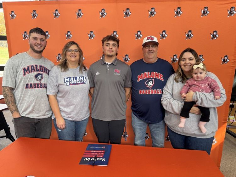 Signing Day!🖊

Today, we celebrated Drew Longwell who has officially signed to continue his academic and athletic journey at Malone University playing baseball! 

Congratulations, Drew!