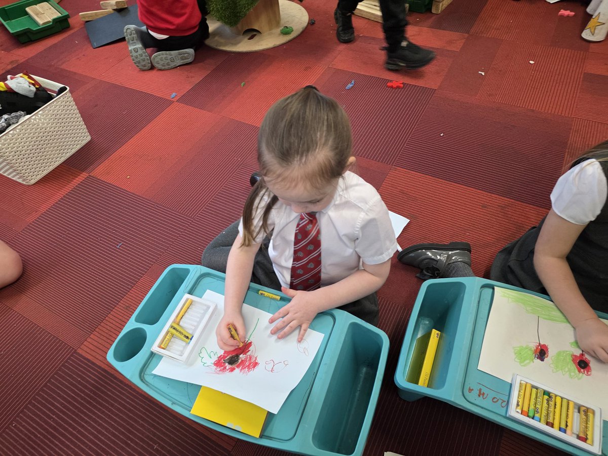 These girls made some beautiful poppy pictures for Remembrance Day yesterday!